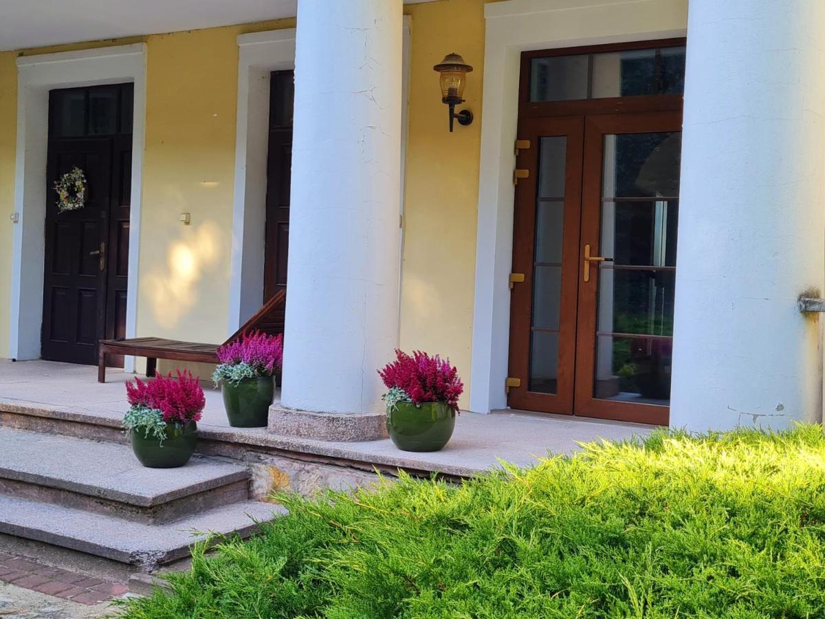 Wrzosowe Siedlisko Vila Czosnów Exterior foto